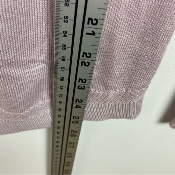 Lululemon Cashmere Knit Sweater V-Back Smoky Blush Purple Unity Drop Curved Hem - Picture 8 of 12